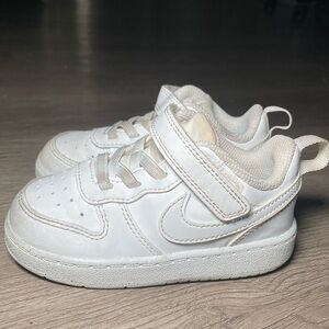 Nike court low borough kids